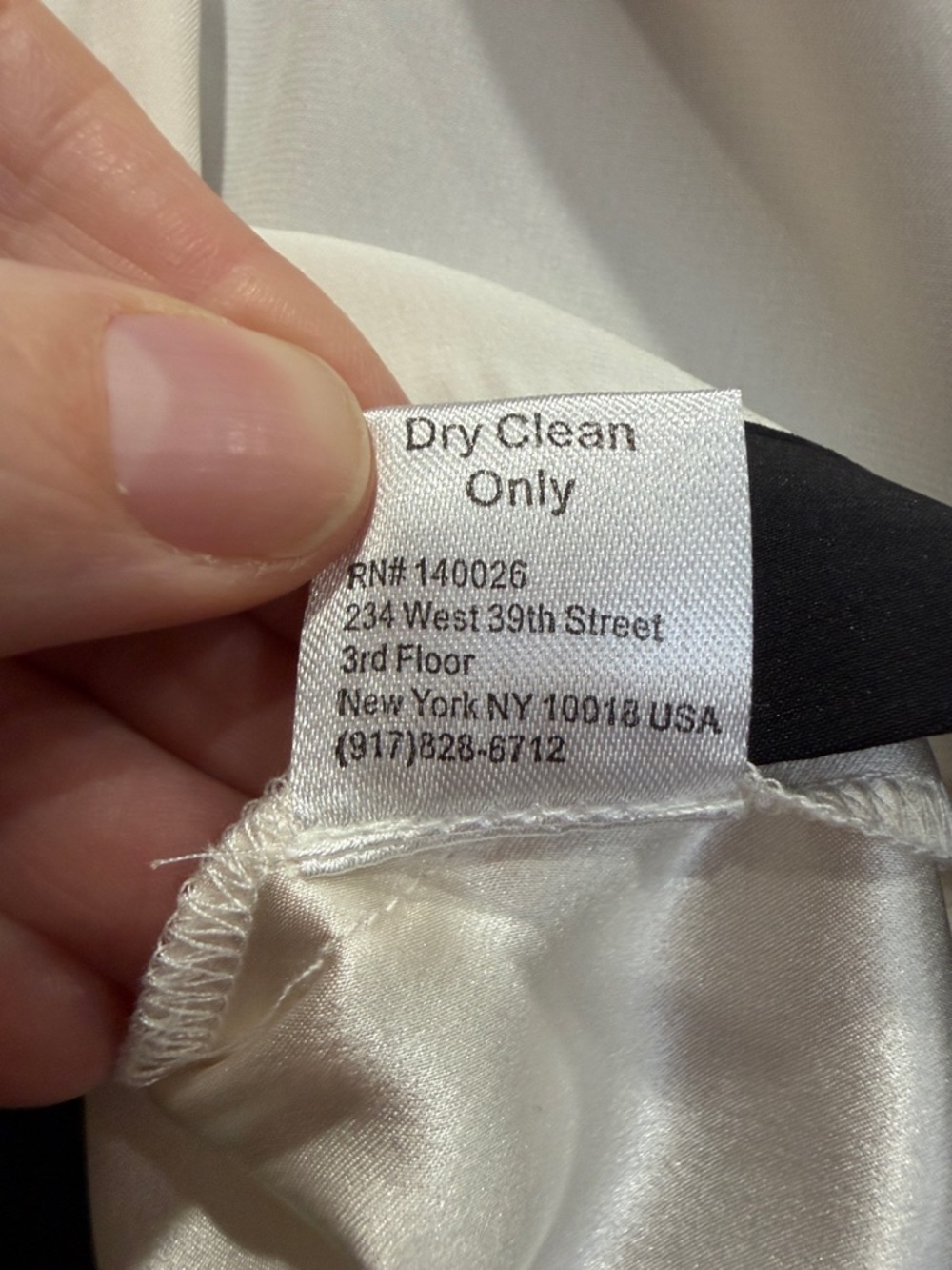 Parker Silk Halter Top Black Cream Colorblock NWT Small Chic Minimalist Blouse - Picture 15 of 15